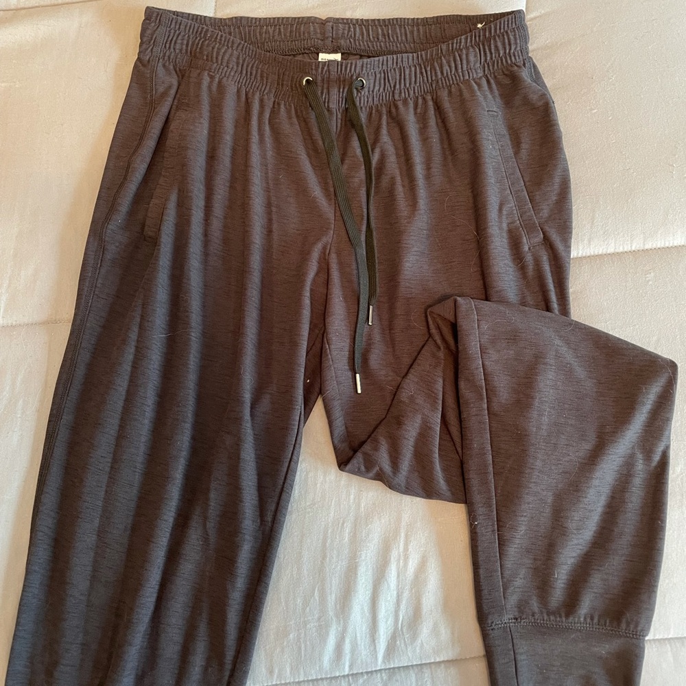 Old Navy Breathe on joggers. Size small